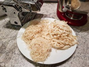 https://teststaging.lowcarb-glutenfrei.com/anleitung-low-carb-pasta-selbermachen-per-hand-ohne-maschine-glutenfrei-rezept/
